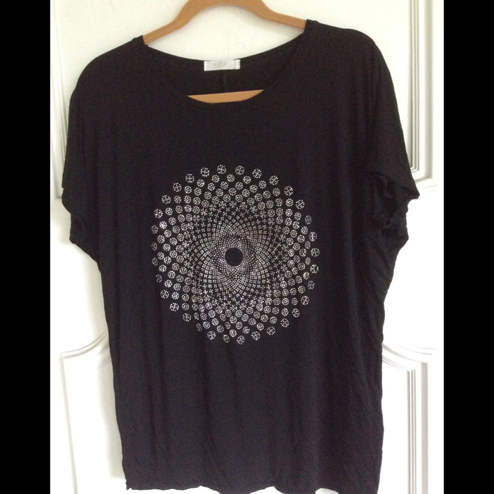 Spiral bling top Size L/XL🌀